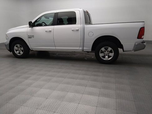 Used 2020 RAM 1500 Classic SLT AWD/4WD image 3