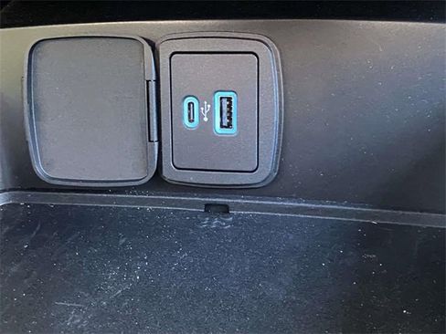 New 2025 Ford Bronco Base image 19