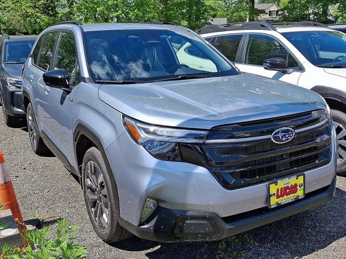 New 2025 Subaru Forester Touring image 3