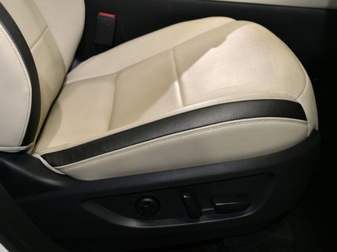 Used 2022 INFINITI QX50 Sensory w/ Cargo Package image 12