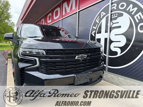 Used 2024 Chevrolet Suburban RST w/ Luxury Package AWD/4WD image 1