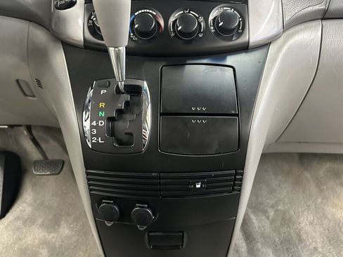 Used 2007 Toyota Sienna LE FWD image 21