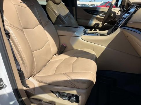 Used 2018 Cadillac Escalade ESV Platinum image 35