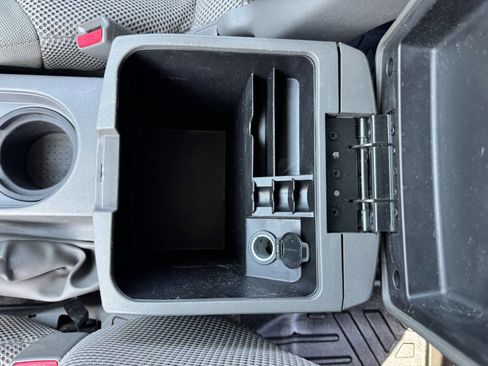 Used 2013 Nissan Frontier S AWD/4WD image 23