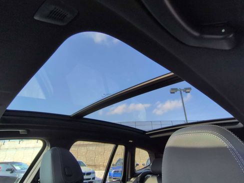 Certified 2024 BMW X3 M40i w/ Premium Package image 20