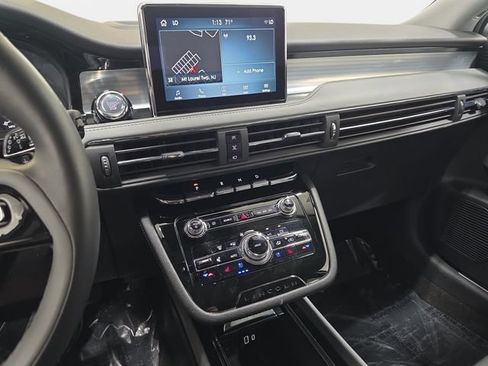 Certified 2022 Lincoln Corsair AWD w/ Equipment Group 101A image 17