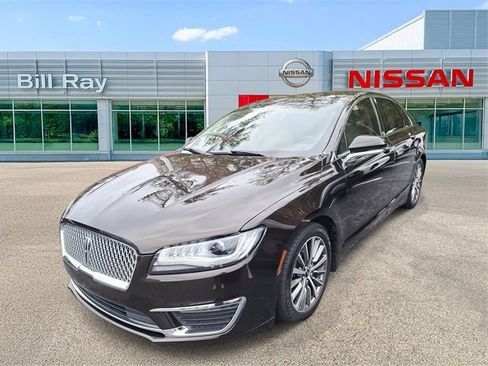 Used 2020 Lincoln MKZ w/ Convenience Package image 2