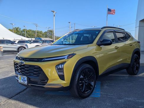 Used 2024 Chevrolet Trax ACTIV w/ Sunroof Package image 7