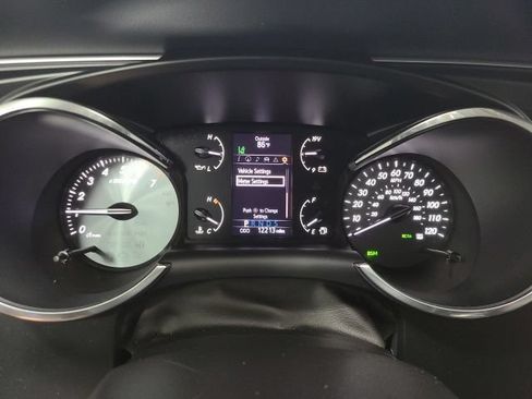 Certified 2019 Toyota Sequoia Limited AWD/4WD image 30