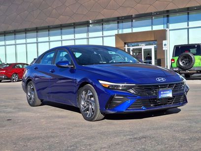 New 2025 Hyundai Elantra SEL