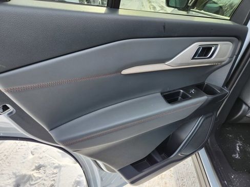 New 2026 Ford Explorer Active w/ Active Comfort Package image 27