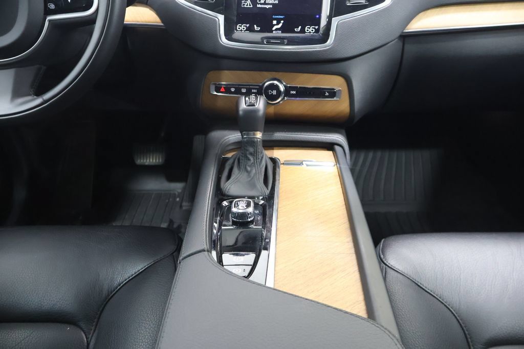 Used 2022 Volvo XC90 T6 Momentum w/ Advanced Package AWD/4WD image 20