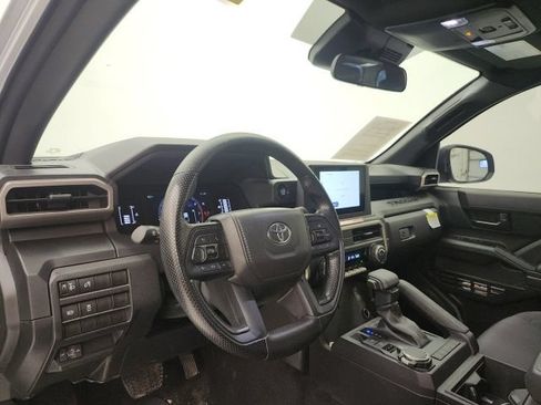 Used 2026 Toyota Tacoma SR AWD/4WD image 12