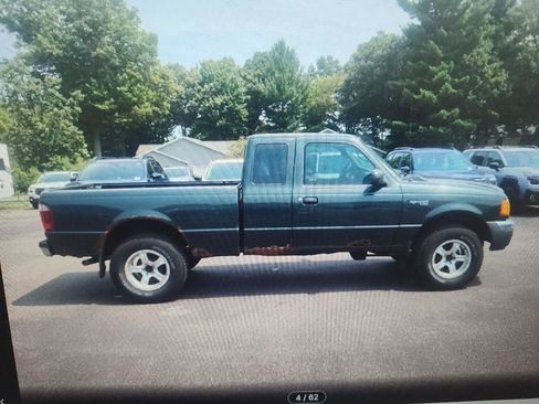 Used 2005 Ford Ranger XL AWD/4WD image 4