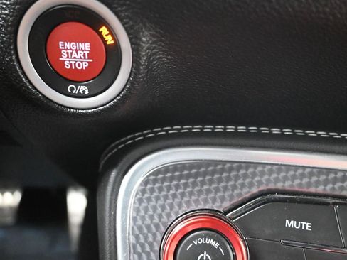 Used 2019 Dodge Challenger SRT Hellcat Redeye image 20