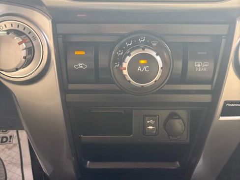 Used 2015 Toyota 4Runner SR5 Premium AWD/4WD image 28