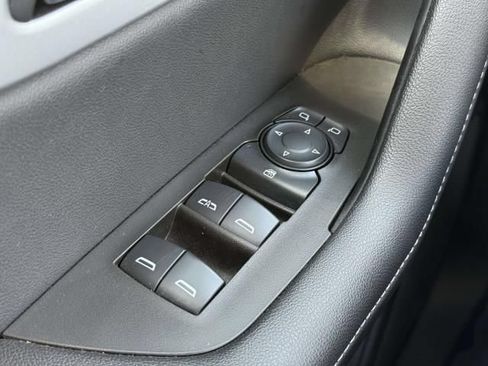 Used 2025 Chevrolet Blazer LT AWD/4WD image 17
