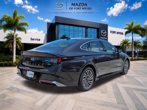 New 2026 Hyundai Sonata SEL FWD image 5