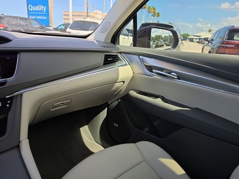 Used 2023 Cadillac XT5 Premium Luxury FWD image 10
