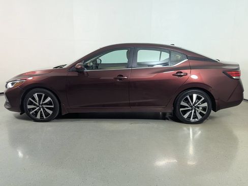 Used 2021 Nissan Sentra SV w/ SV Premium Package FWD image 4