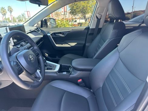 Certified 2025 Toyota RAV4 XLE Premium AWD/4WD image 7