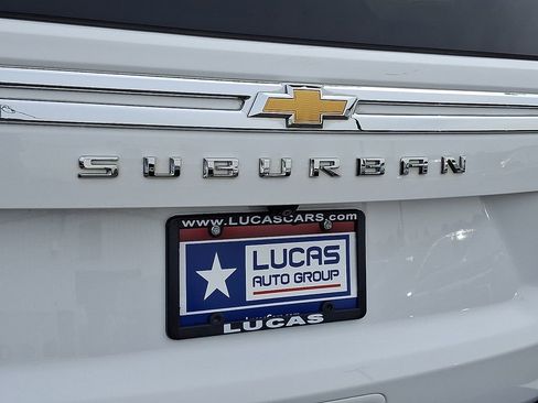 Used 2021 Chevrolet Suburban LS image 32