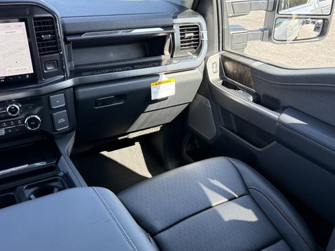 New 2026 Ford F250 Lariat w/ Chrome Package AWD/4WD image 13