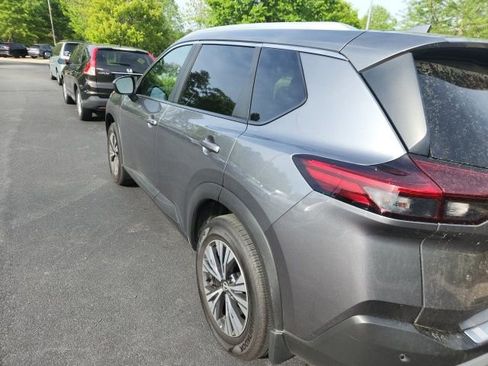 Used 2023 Nissan Rogue SV w/ SV Premium B Package image 13