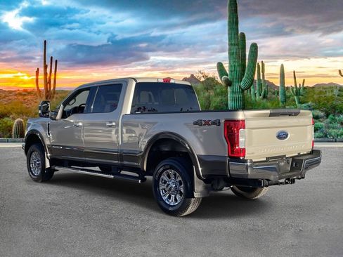 Used 2017 Ford F350 Lariat w/ Lariat Ultimate Package image 5