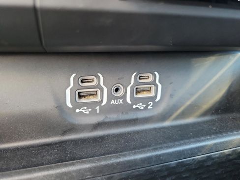 Used 2024 RAM 1500 Laramie image 33