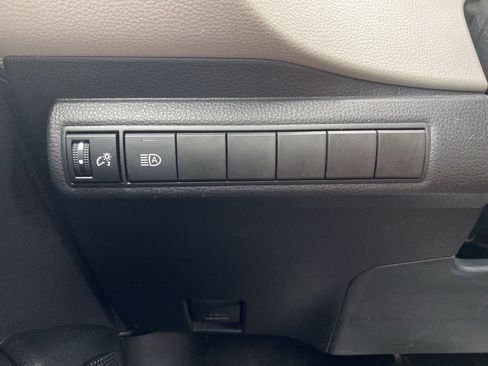 Used 2022 Toyota Corolla LE FWD image 20