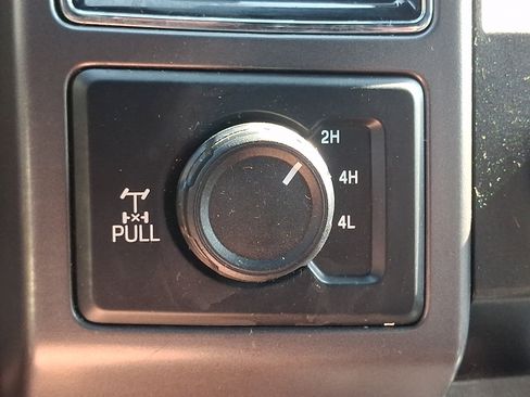 Used 2020 Ford F150 XLT w/ Equipment Group 302A Luxury AWD/4WD image 24