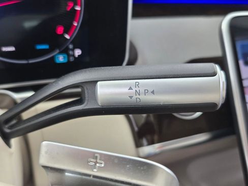 Used 2023 Mercedes-Benz S 500 S 500 image 23