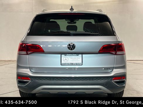 Used 2023 Volkswagen Taos SEL AWD/4WD image 4