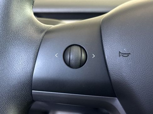 Used 2020 Tesla Model 3 Standard Range RWD image 25