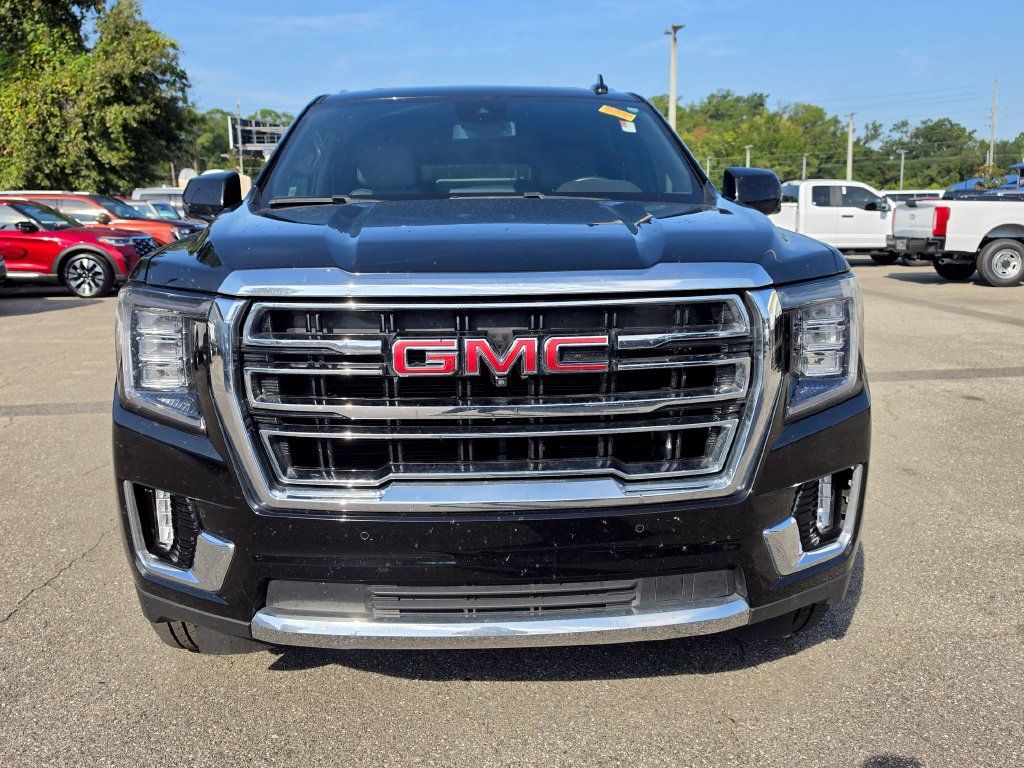 Used 2023 GMC Yukon XL SLT w/ SLT Premium Package RWD image 8