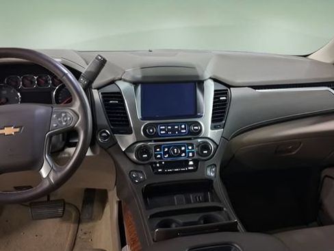 Used 2015 Chevrolet Suburban LTZ AWD/4WD image 14