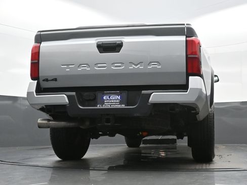 Used 2024 Toyota Tacoma TRD Off-Road AWD/4WD image 29