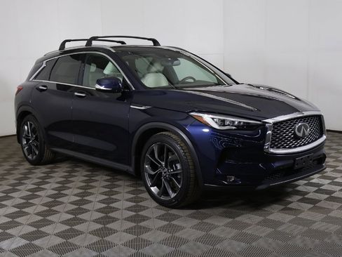 Used 2019 INFINITI QX50 Essential w/ Sensory Package image 2