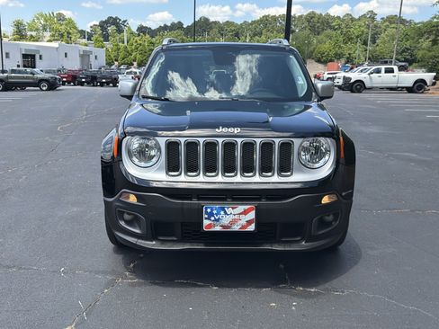 Used 2016 Jeep Renegade Limited FWD image 3