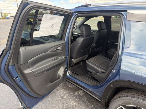 New 2026 Chevrolet Traverse High Country w/ LPO, Floor Liner Package image 20