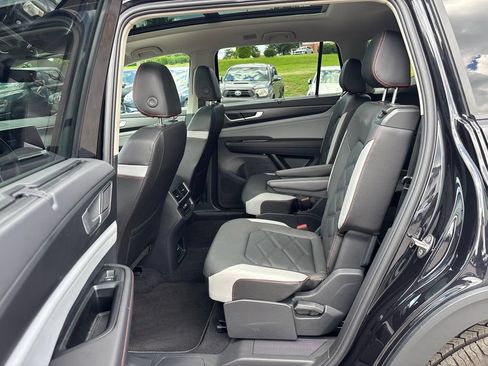 Used 2026 Volkswagen Atlas Peak Edition AWD/4WD image 25