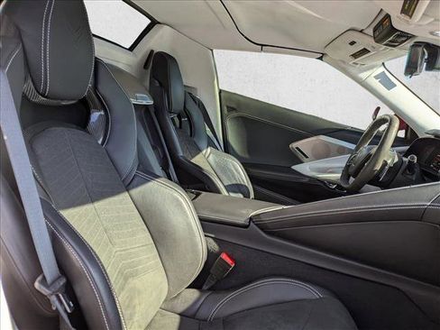 Used 2021 Chevrolet Corvette 3LT w/ Z51 Performance Package image 13