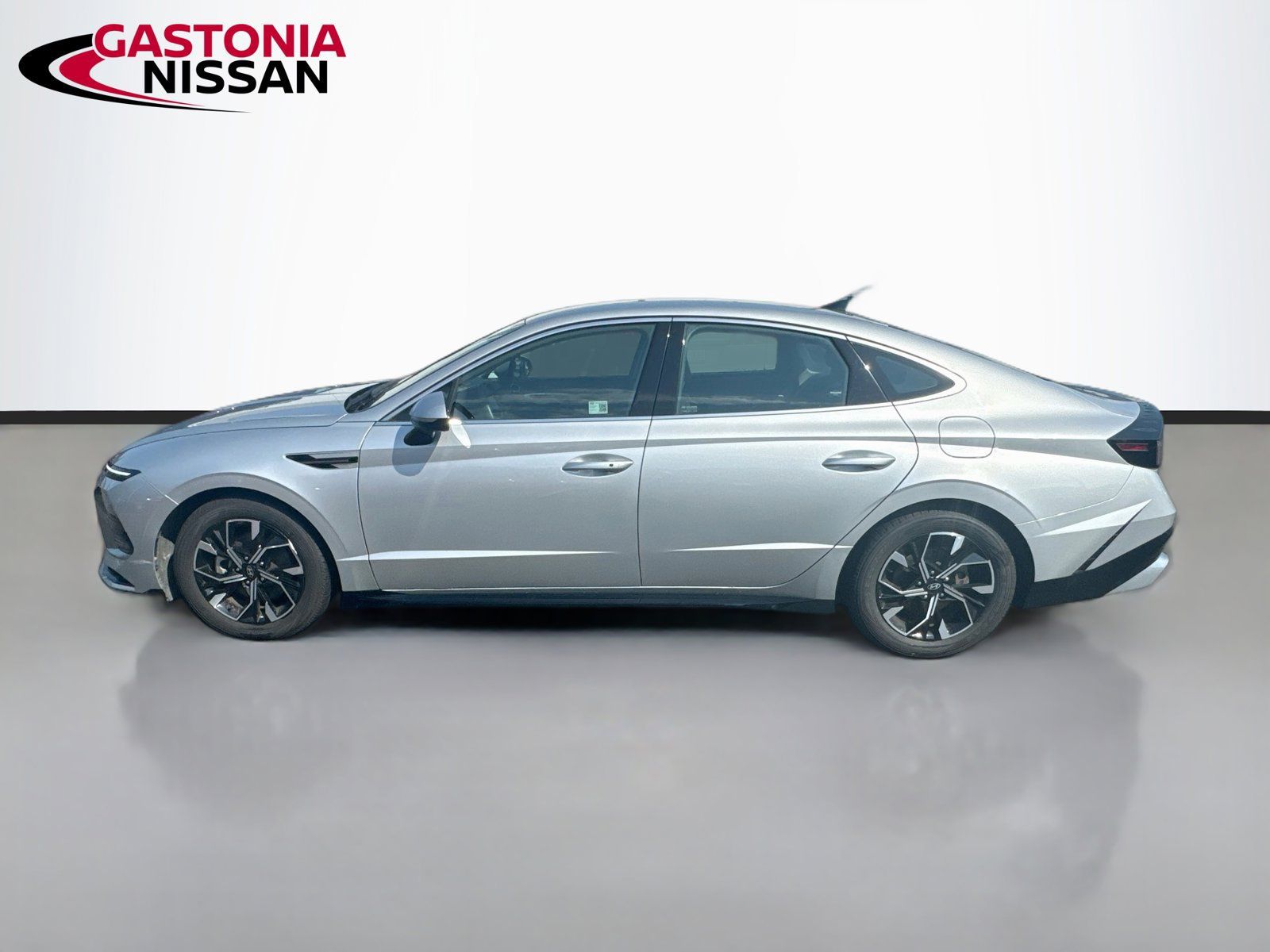 Used 2025 Hyundai Sonata SEL FWD image 5