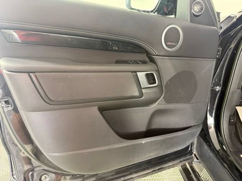 Used 2023 Land Rover Discovery HSE R-Dynamic AWD/4WD image 33