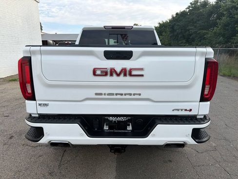 Used 2021 GMC Sierra 1500 AT4 w/ AT4 Value Package AWD/4WD image 3