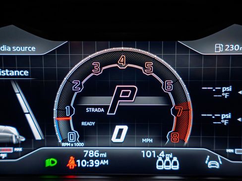 Used 2024 Lamborghini Urus Performante image 41