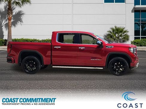 Used 2023 GMC Sierra 1500 Denali w/ Denali Reserve Package AWD/4WD image 5