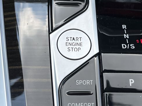 Used 2024 BMW X5 sDrive40i image 10