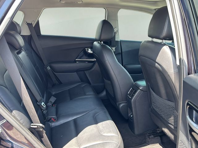 Used 2017 Kia Niro Touring w/ Advanced Technology Package FWD image 12